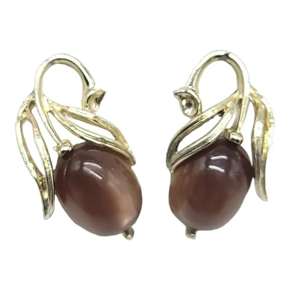 Lisner Brown Faux Tiger Eye Thermoset Floral Clip Gold Tone Earrings Vintage